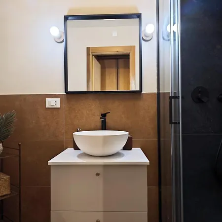 Hostdomus - Il Cerbiatto Hotel